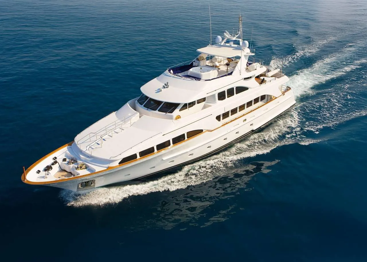Gallus Motor Yacht - Luxurious 115ft Experience