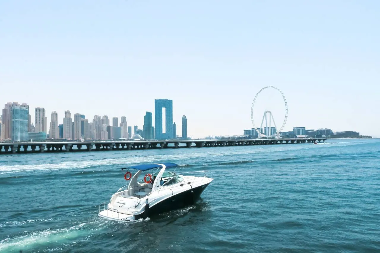 Sundancer 38 Feet Boat Rental Experience