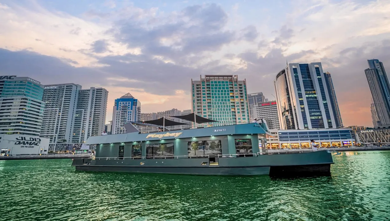 Luxurious 100FT House Boat - Playboy Experience