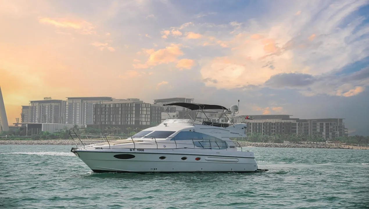 ALSHALI 70 Yacht Experience for 30 Guests